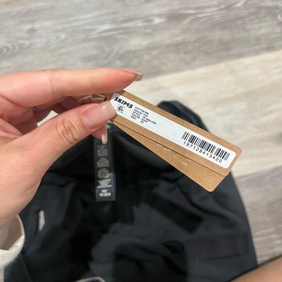 Skims Black Ribbed Cotton Henley Size XS - Picture 2 of 3